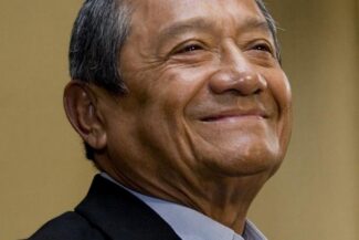 Armando Manzanero recibirá Premio Billboard a la Trayectoria