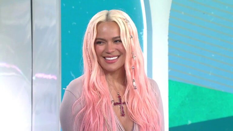 Karol G revela se siente “afectada” por controversia en torno a su canción +57 y pide disculpas karol-g-revela-se-siente-“afectada”-por-controversia-en-torno-a-su-cancion-+57-y-pide-disculpas