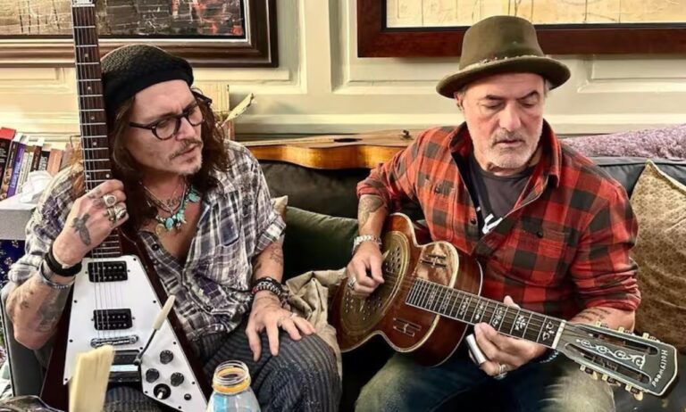 Johnny Depp graba en Buenos Aires: sesiones históricas en el estudio de su amigo Corcho Rodríguez johnny-depp-graba-en-buenos-aires:-sesiones-historicas-en-el-estudio-de-su-amigo-corcho-rodriguez