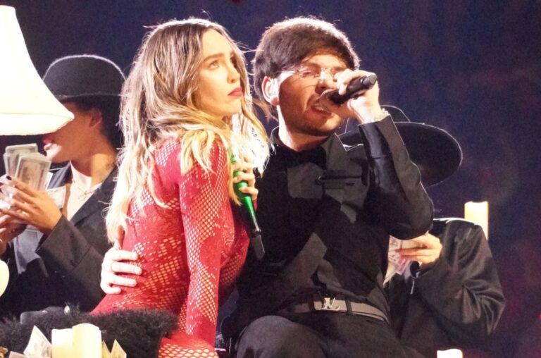 Belinda y Tito Double P ofrecen ardiente corrido en Premio Lo Nuestro 2025 belinda-y-tito-double-p-ofrecen-ardiente-corrido-en-premio-lo-nuestro 2025