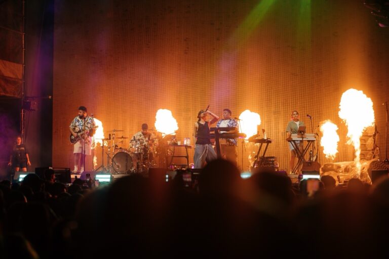 mas-de-6-mil-personas-se-dan-cita-al-festival-de-musica-isle-of-light-2025