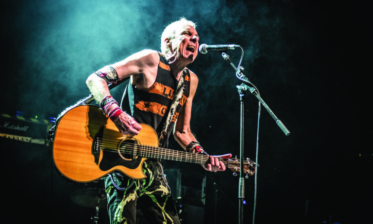 tv-smith,-una-leyenda-punk-en-buenos-aires:-“es-bueno-que-la-gente-empiece-a-protestar”