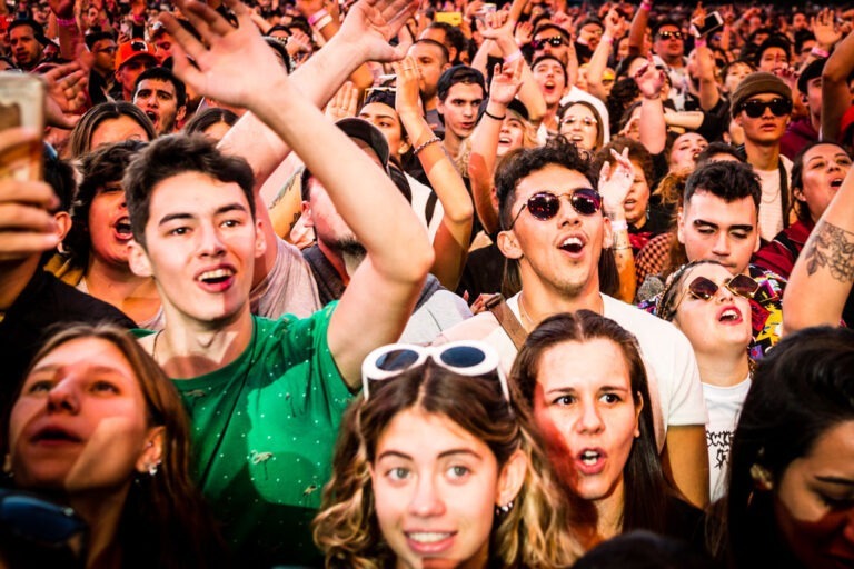 quilmes-rock-2025:-line-up,-horarios,-escenarios,-entradas,-como-llegar,-donde-lo-transmiten-y-mas
