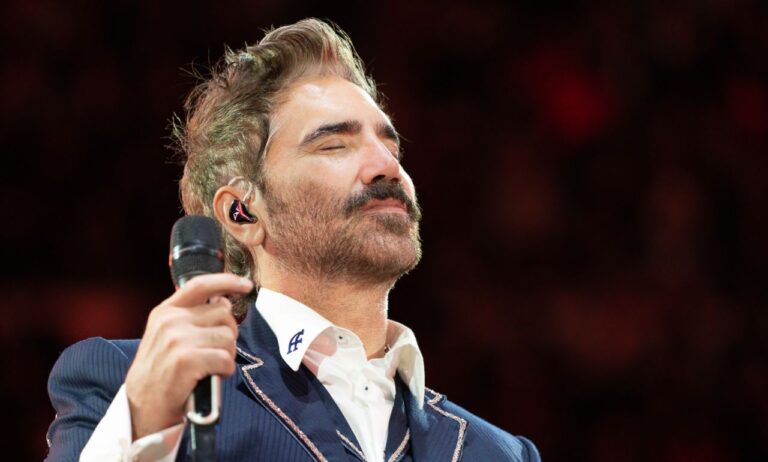 alejandro-fernandez-homenajea-el-legado-de-su-padre-en-de-rey-a-rey