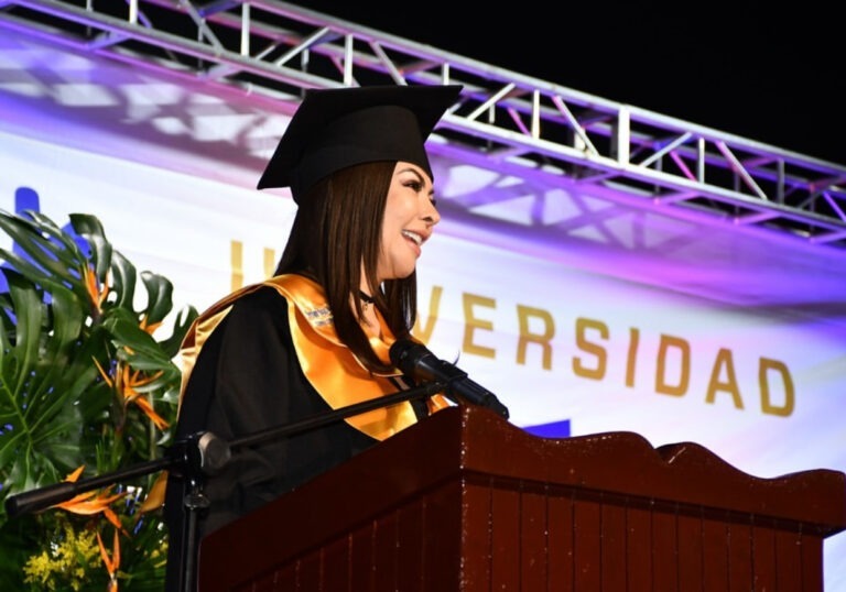 Beba Rojas obtiene el título de licenciada en Derecho con el índice más alto de su graduación beba-rojas-obtiene-el-titulo-de-licenciada-en-derecho-con-el-indice-mas-alto-de-su-graduacion