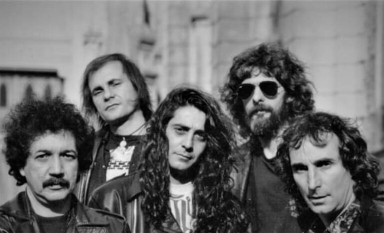 el-reloj,-grupo-pionero-del-hard-rock-argentino,-multiplico-sus-escuchas-gracias-a-‘el-eternauta’