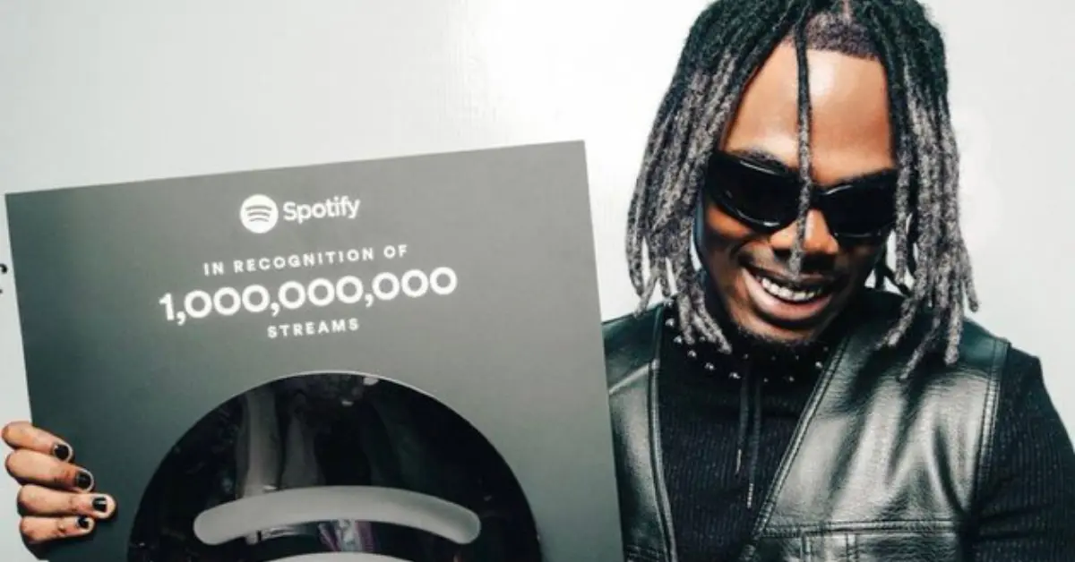 CKay y “Love Nwantiti”: el fenómeno afrobeats que superó 1 billón de streams en Spotify y lo que revela sobre el crecimiento real en la era digital CKay alcanza 1 billón de reproducciones en Spotify con “Love Nwantiti” y confirma el impacto global del afrobeats en la era del streaming.